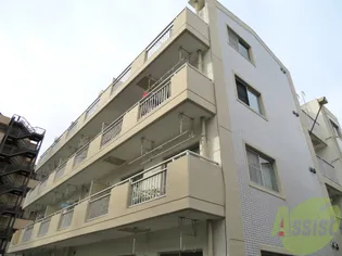 中倉麻布マンション【1階】の外観