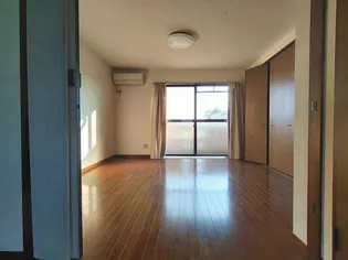 グリーンハイツ札元【3階】の居間