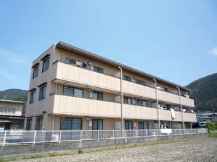 ベルメゾンSUZUYO【3階】の外観