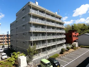 グレース春日3【4階】の外観