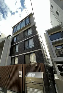 オーキッドレジデンス代々木 WEST【1階】の外観