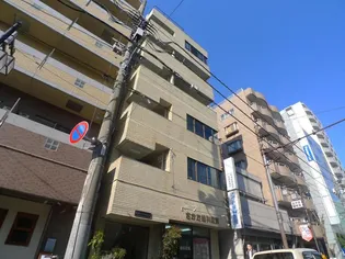 萬国ステイタスビル【4階】の外観