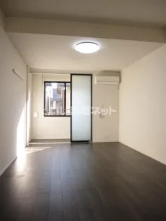 ベル・シャトン【2階】の居間