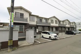 シャーメゾン三条町【1階】の外観