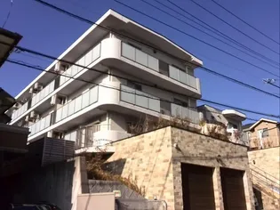 アートヒルズ新百合山手【1階】の外観