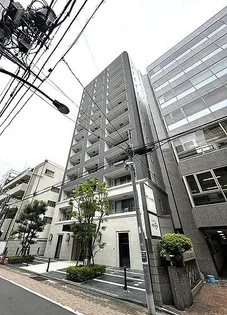 ザ・ミッドハウス新宿御苑【4階】の外観