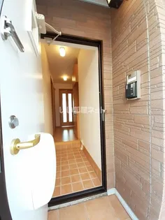 サン・フローラ【1階】の玄関