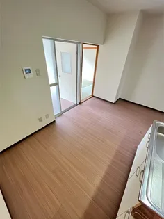 グリーンパーク二俣【2階】の居間