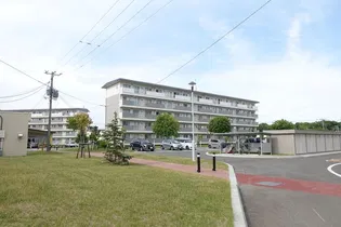 UR花川中央の外観