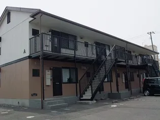 香川県観音寺市三本松町2【アパート】の外観