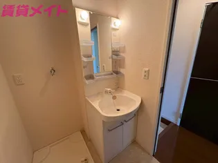 モナリエ栄【1階】の内装