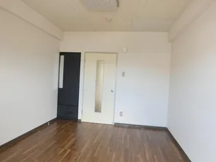 STEP1マンション【4階】の居間