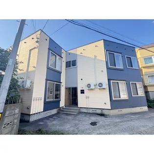 ルピア入船【2階】の外観