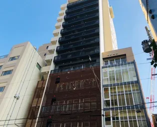 東京都千代田区鍛冶町2【マンション】の外観
