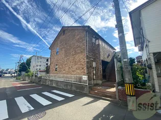 オーシャンハイツ【2階】の外観