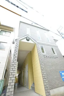 プラザ ドゥ ラドーの画像