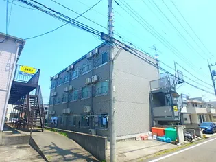 メルヴェーユ【1階】の外観