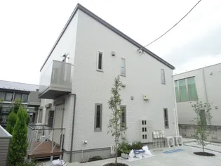 シャテロ成城の外観