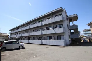 ピノ・ノワール【2階】の外観