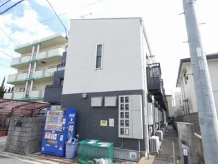 オーフォレストの外観