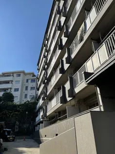 ニュー白金マンション【1階】の外観