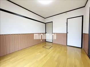 グリーンヒルタウン A【1階】の内装