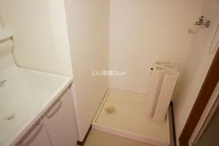 サンヒルズII【2階】の内装