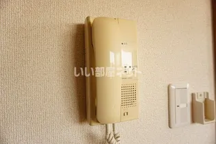 サンヒルズII【2階】の内装