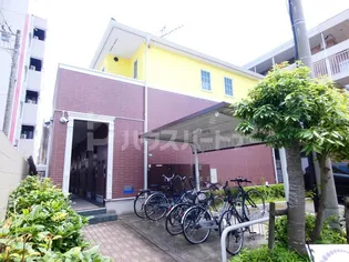 ペルルラヴィ【1階】の外観