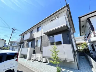 シャーメゾン松ヶ丘【1階】の外観