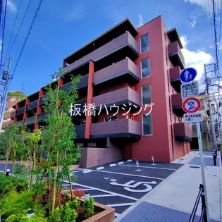 メインステージ本蓮沼【3階】の外観