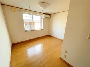 アイプラザ12【2階】の居間