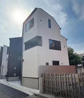 東京都世田谷区若林5【一戸建】の外観