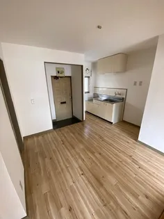 シティハイツインリバー【1階】の居間