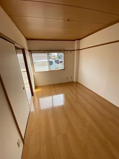 シティハイツインリバー【1階】の内装