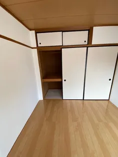 シティハイツインリバー【1階】の内装