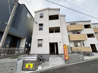 リリィ【3階】の外観