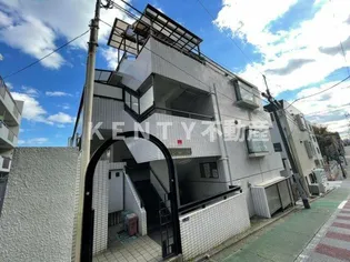 フラットマーロー【1階】の外観