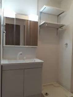 サンシャイン スズ【2階】の内装