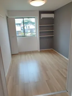 サンシャイン スズ【2階】の内装