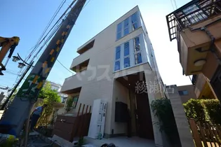 アンジュール綾瀬の画像