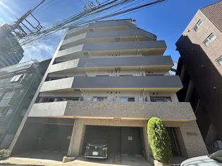 東京都新宿区西新宿4【マンション】の外観