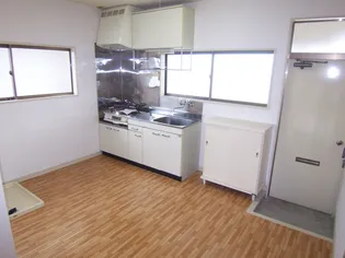 ヴァンテアンB【2階】の玄関