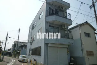 ユーシャンブル【2階】の外観