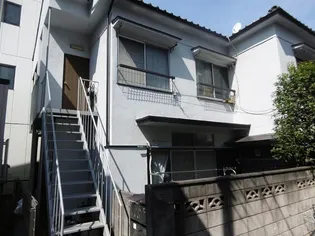 本間荘【2階】の外観