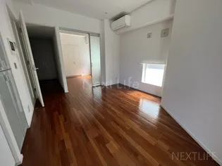 ドゥーエ横濱桜木町【2階】の居間