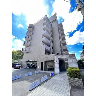 グラン・オーパ【3階】の外観