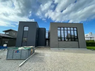 サン・ステージ今泉 A棟【1階】の外観