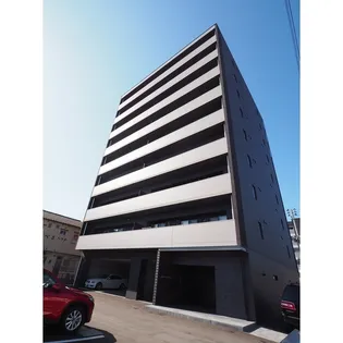 カーネ米山の画像