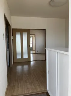 スマクオーレ多治米【3階】の玄関